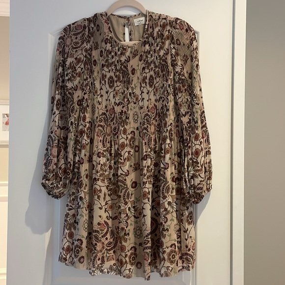 Aritzia Wilfred DayDreamer mini dress - Picture 8 of 8